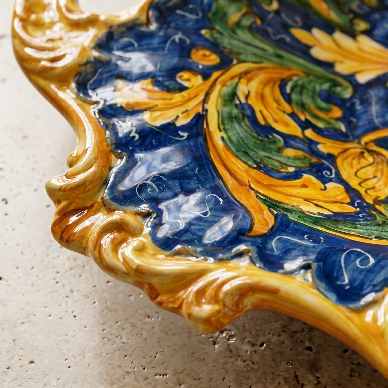 Sicilian Ceramic Centerpiece 38×33 cm / 15×13", Calatino Ornament – Sicilian majolica handcrafted in Caltagirone