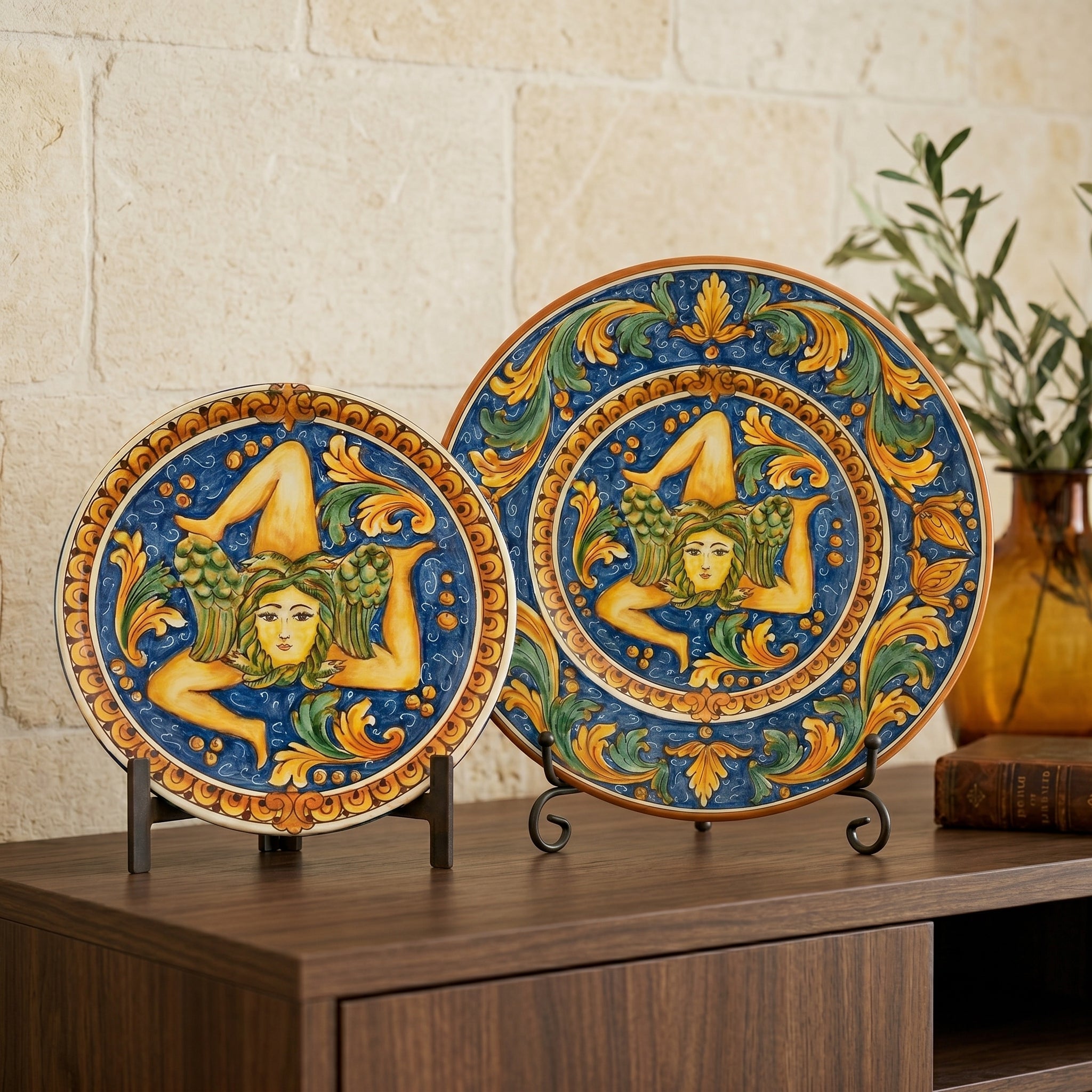 Caltagirone Ceramic Trinacria Plate — Ornato Calatino
