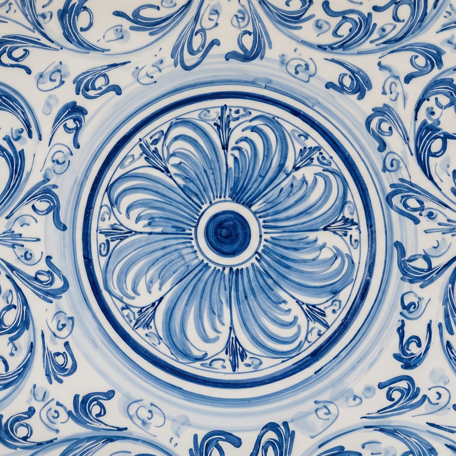 Sicilian Decorative Wall Plate, Mono Blue, Art Edition – Italian ceramic from Caltagirone, Sicily