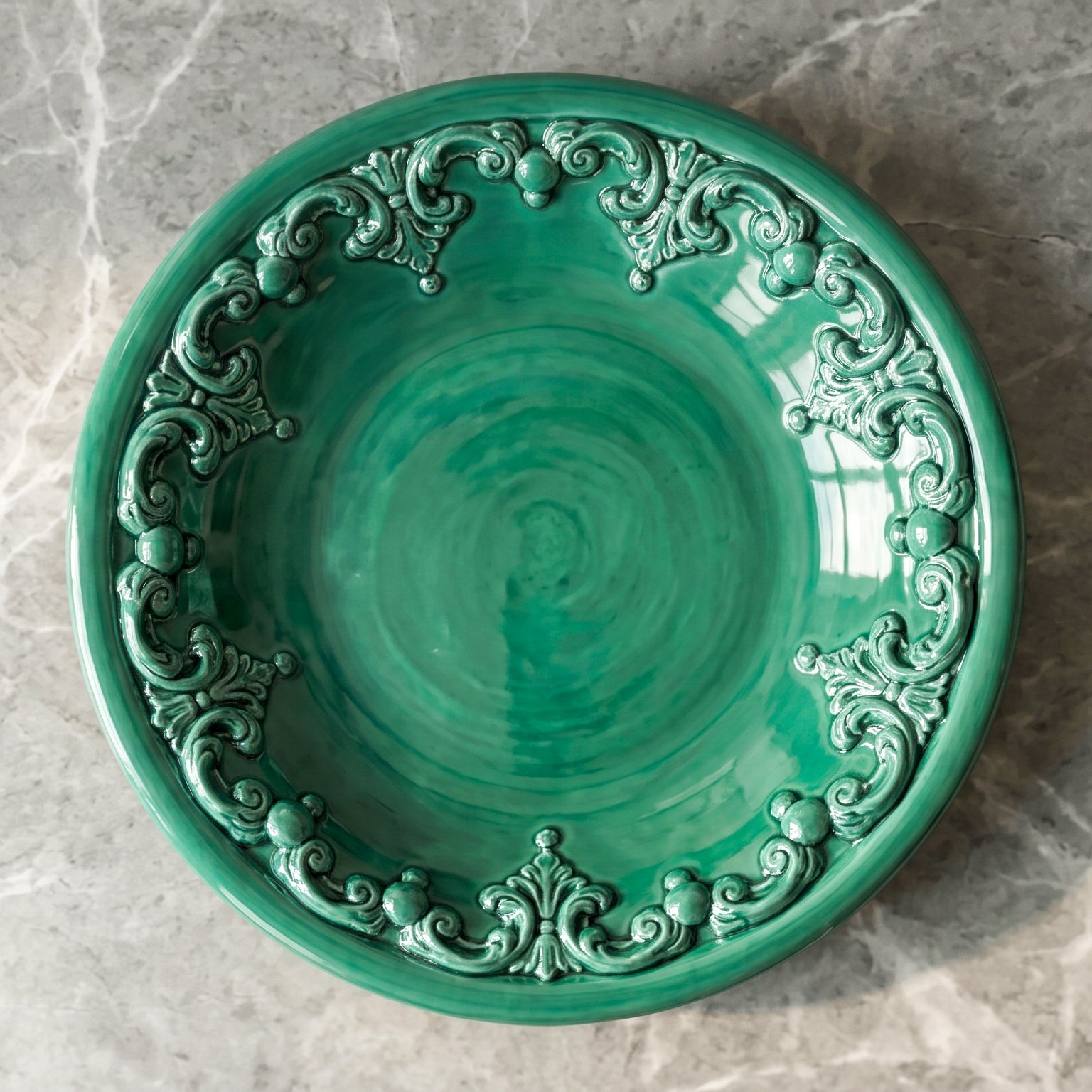 Sicilian Catch-All Dish Ø 30 cm / Ø 11.8", Plastico Sofia, Emerald Green – Italian ceramic from Caltagirone, Sicily