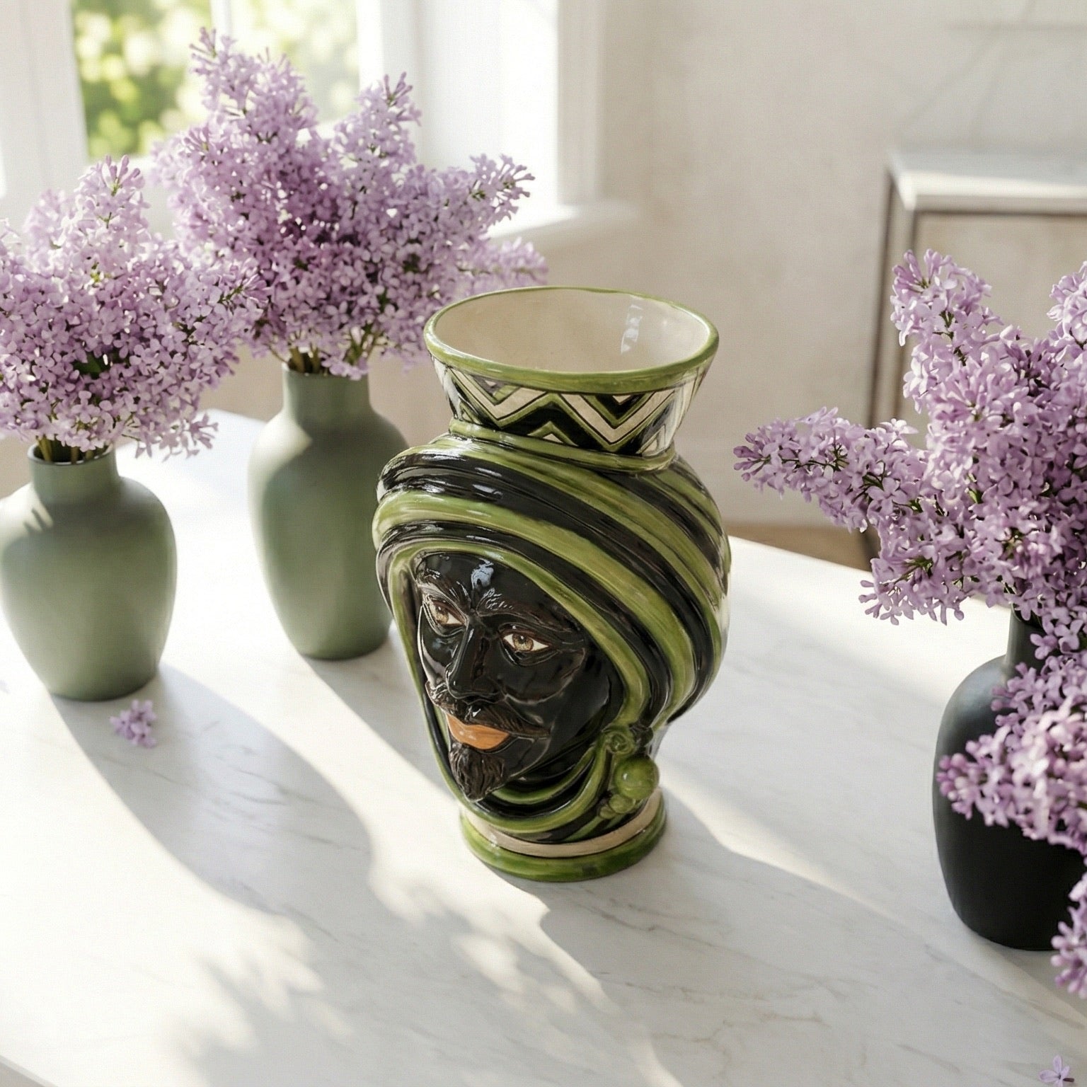 Testa di Moro h 30 Linea Parigi in Ceramica di Caltagirone Nero e Verde