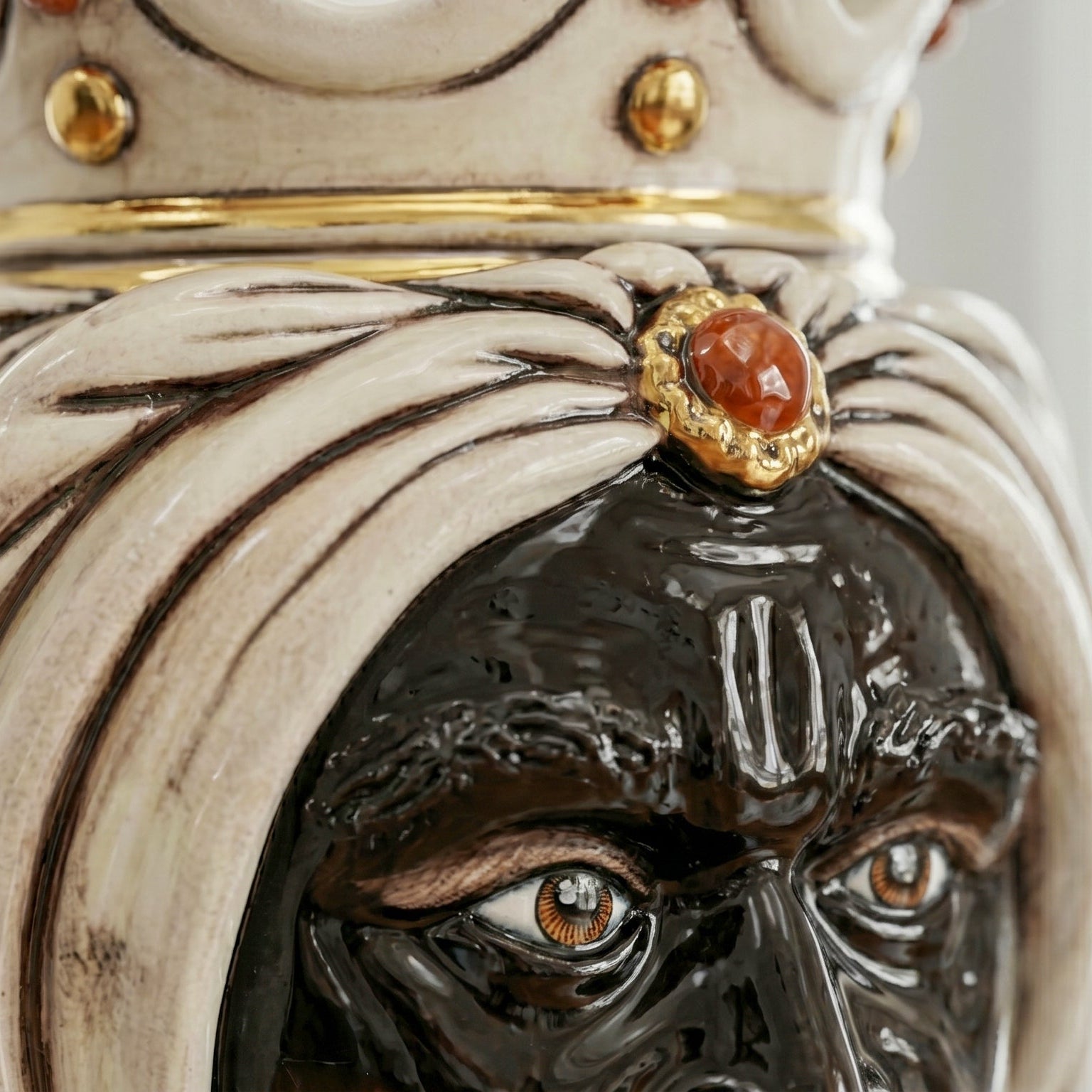 Testa di Moro H 25 cm avec Turban – Homme Moro, Madreperla – Tête de Maure de Caltagirone, Sicile