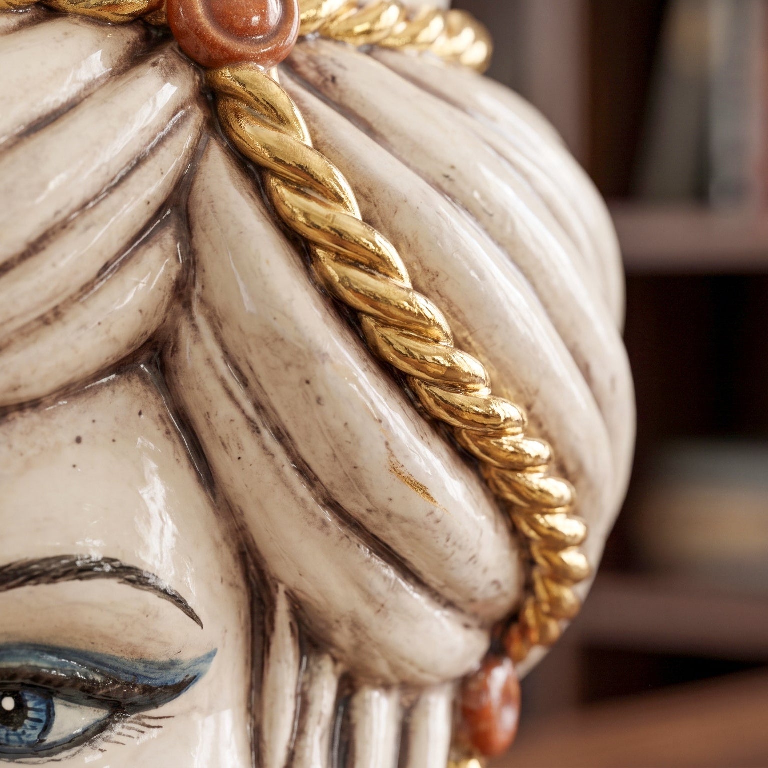 Tête de Maure Sicilienne H 48 cm – Femme, Nacre Antique Or – Testa di Moro de Caltagirone, Sicile