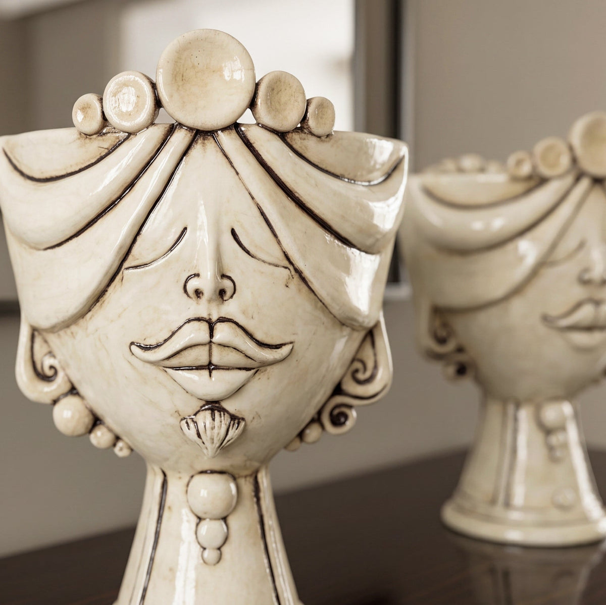 Tête de Maure Zahira H 30 cm – Homme, Nacre Antique – Céramique Caltagirone – tradition sicilienne