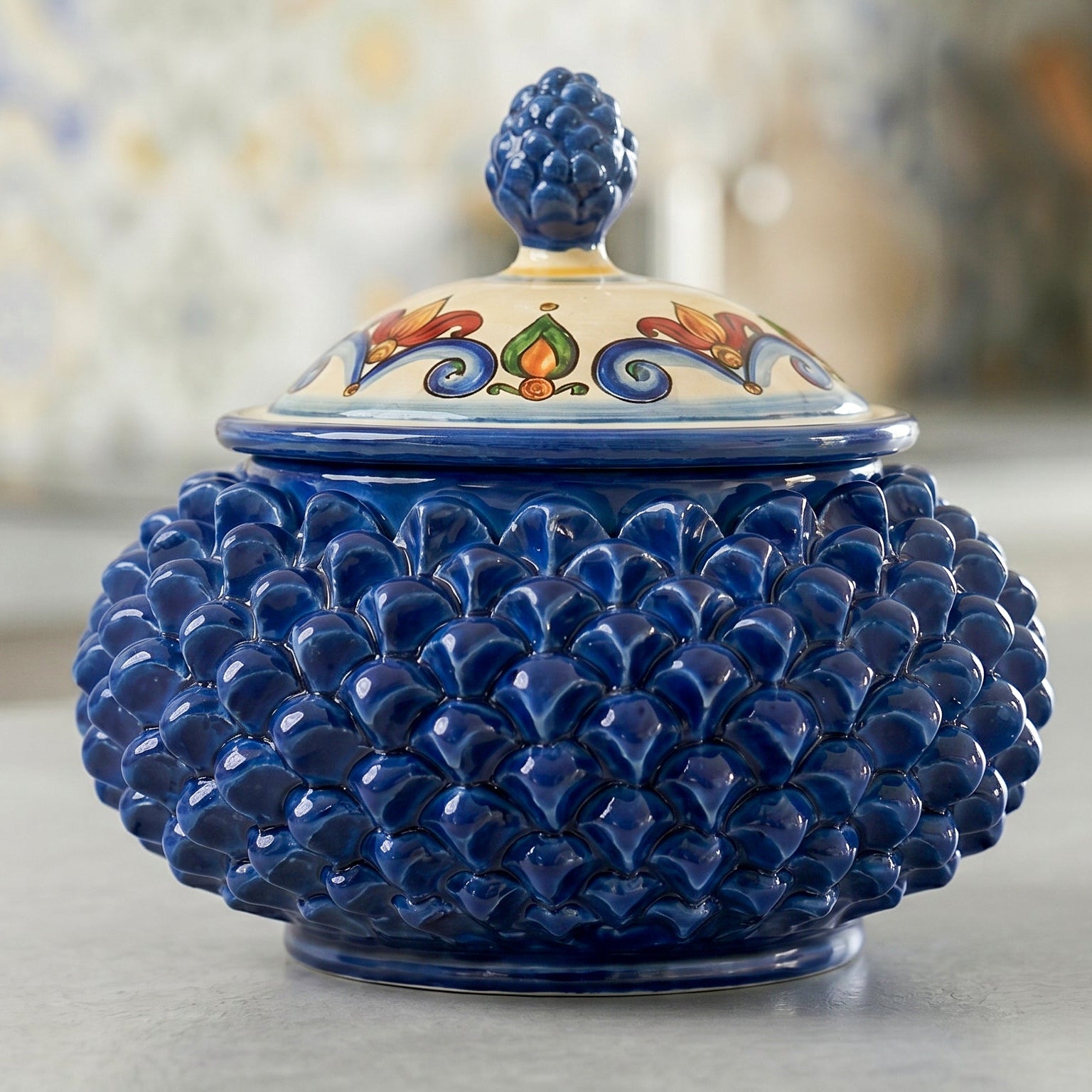 Pine Cone Biscuit Jar Ø 20 cm / 7¾" Deep Blue in Caltagirone Ceramic — Decoro Sicily