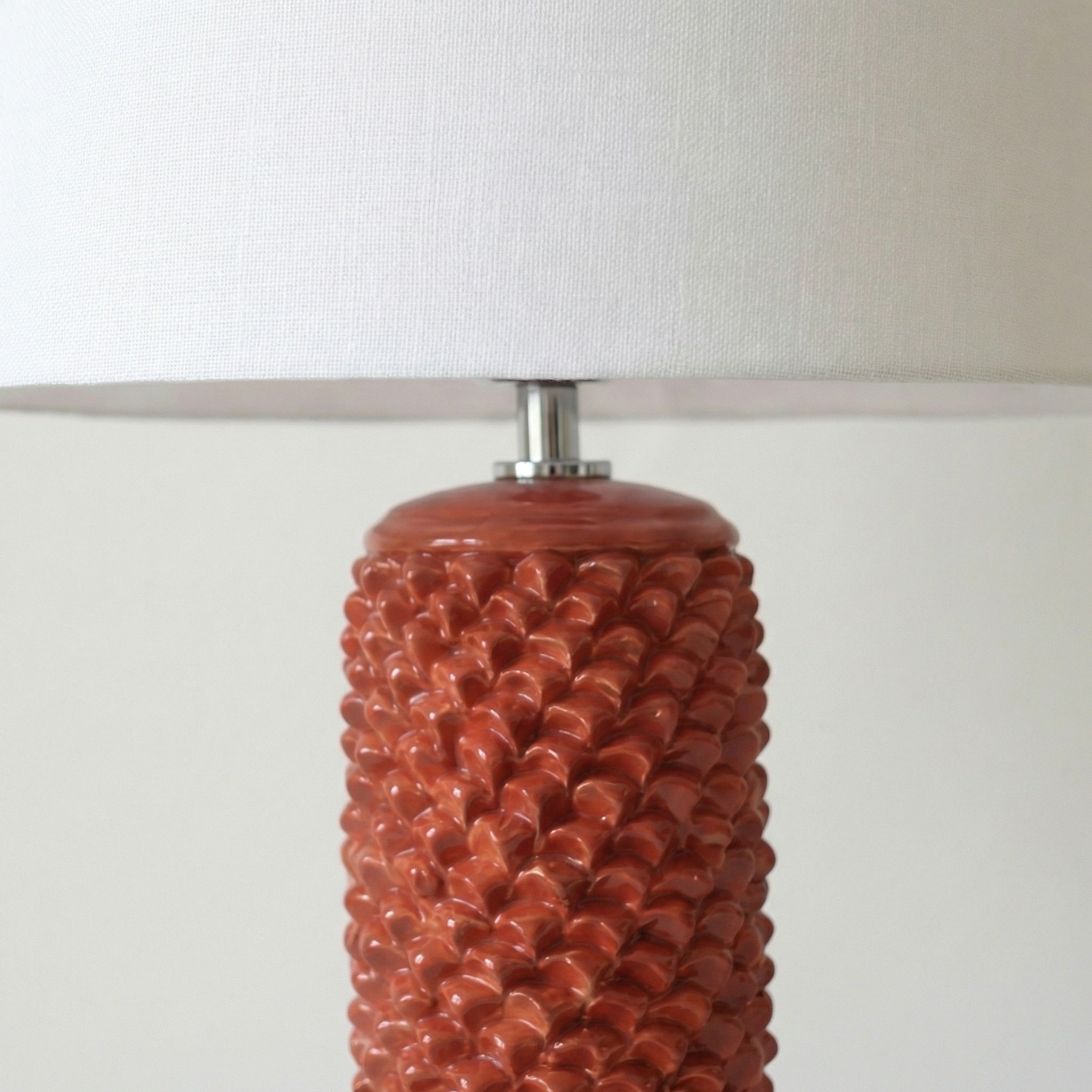 60 cm tall, red, cylindrical pine cone lamp in Caltagirone ceramic.