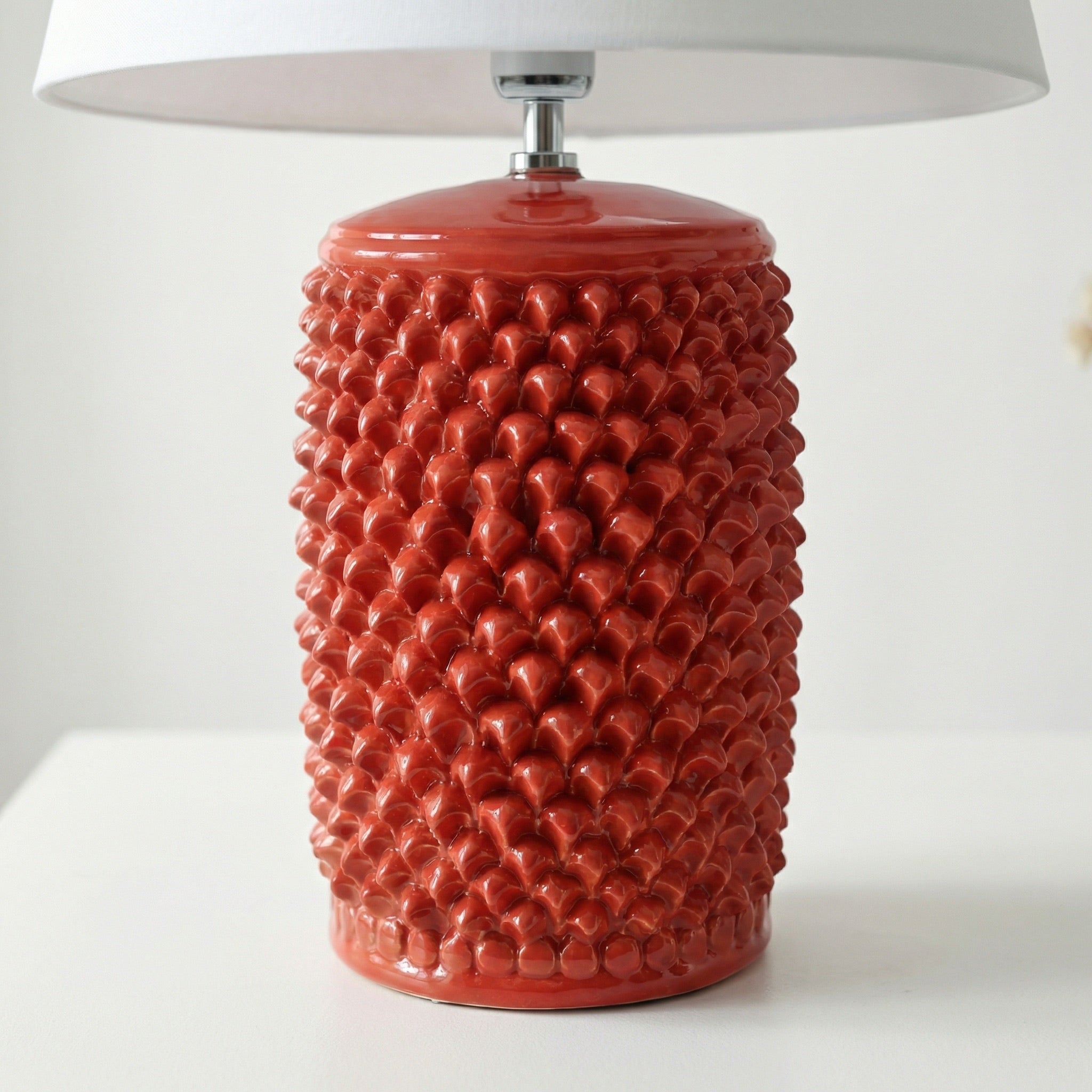 60 cm tall, red, cylindrical pine cone lamp in Caltagirone ceramic.