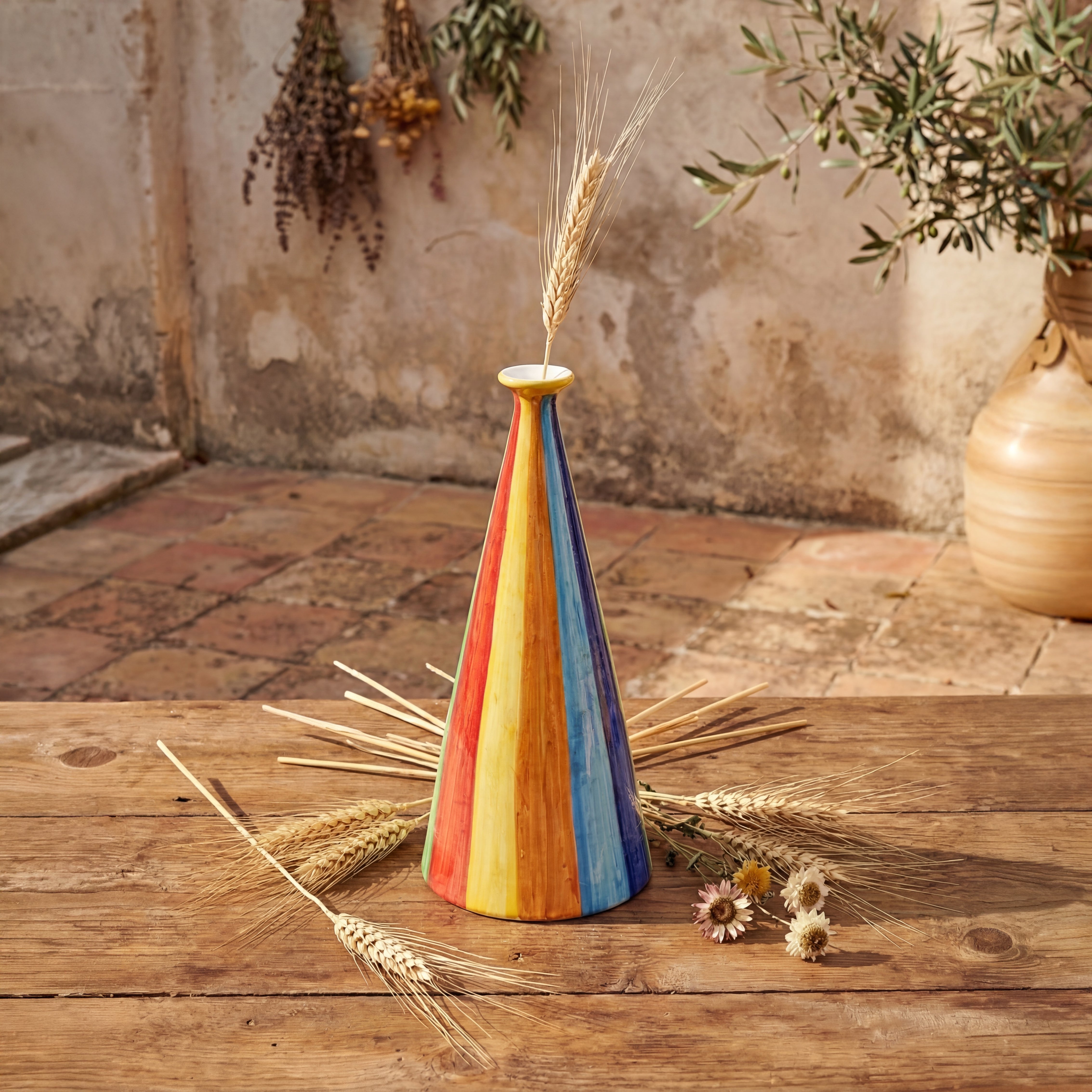 Bottiglia 25 cm White and Color - Unione di Eleganza e Vivacità