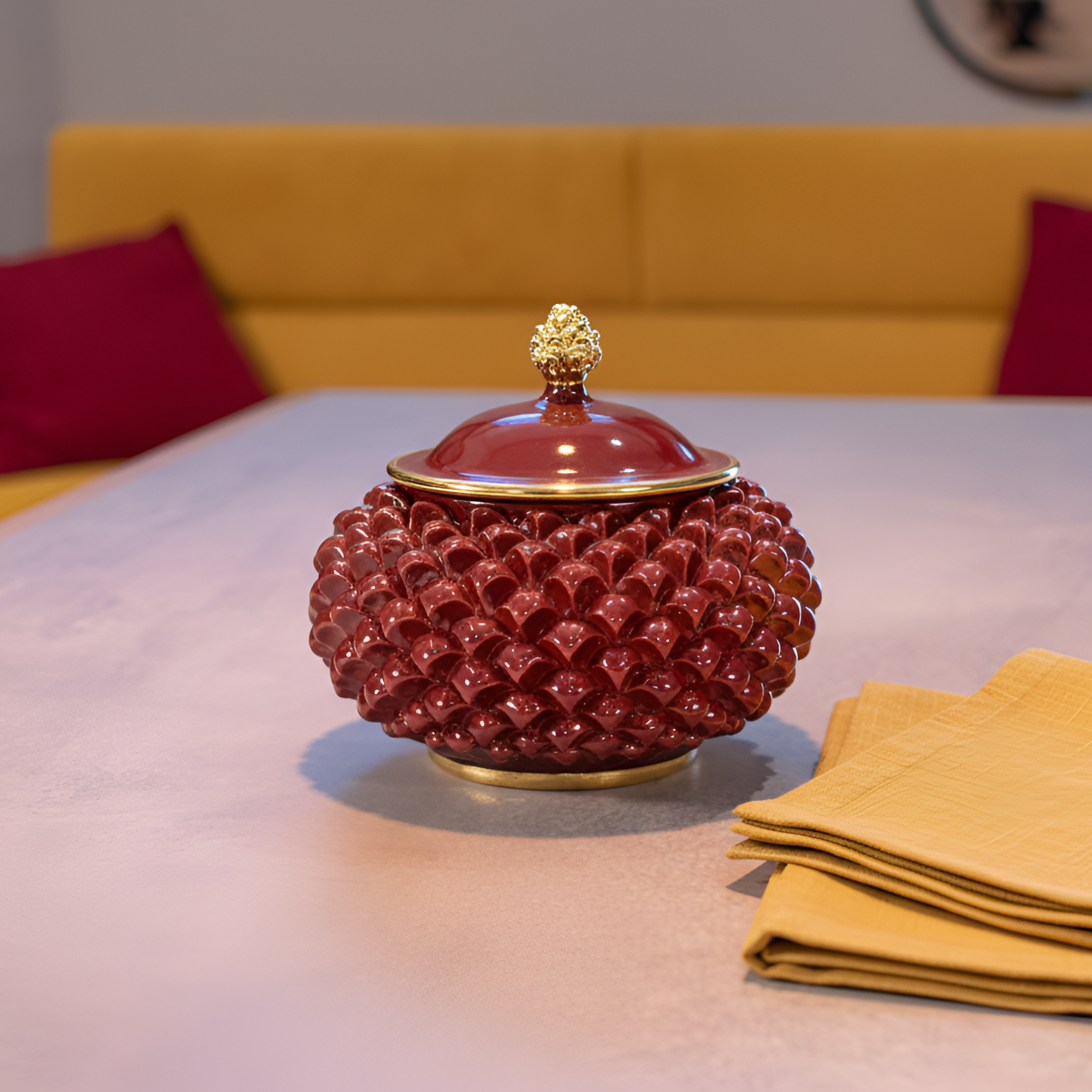 Caltagirone Ceramic Pine Cone Cookie Jar Ø 20 cm — Bordeaux and Gold