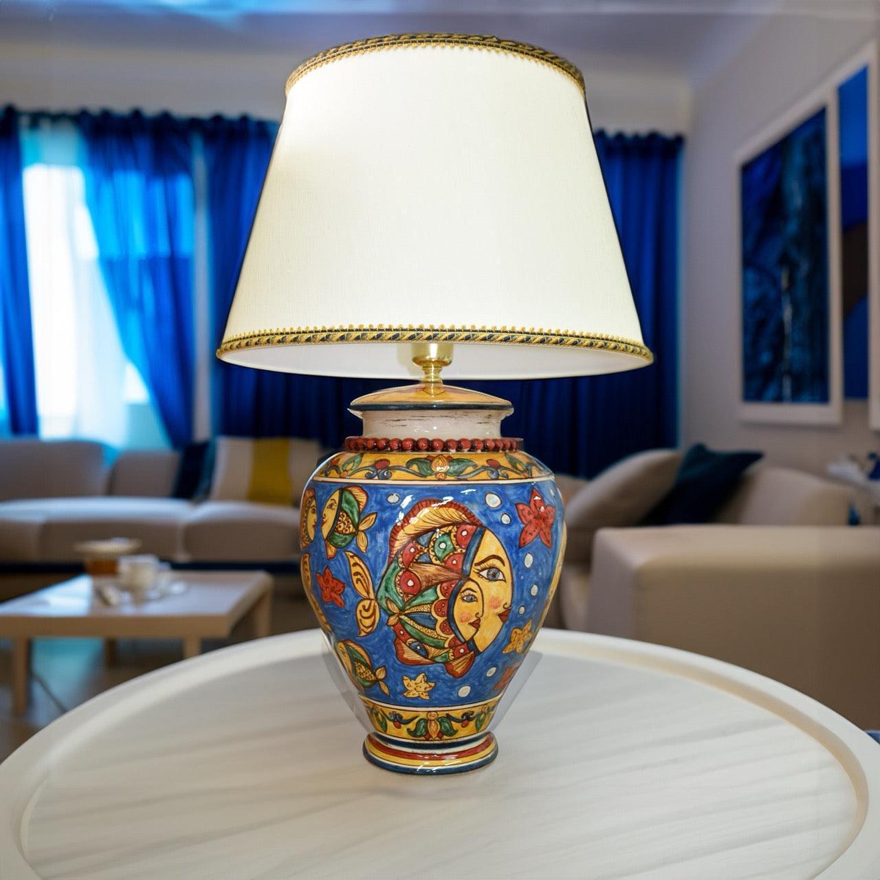 Lume boccia c/perline h 35 decoro pesci c/fondo blu (h60 c/paralume Ø40) - Ceramiche di Caltagirone Sofia