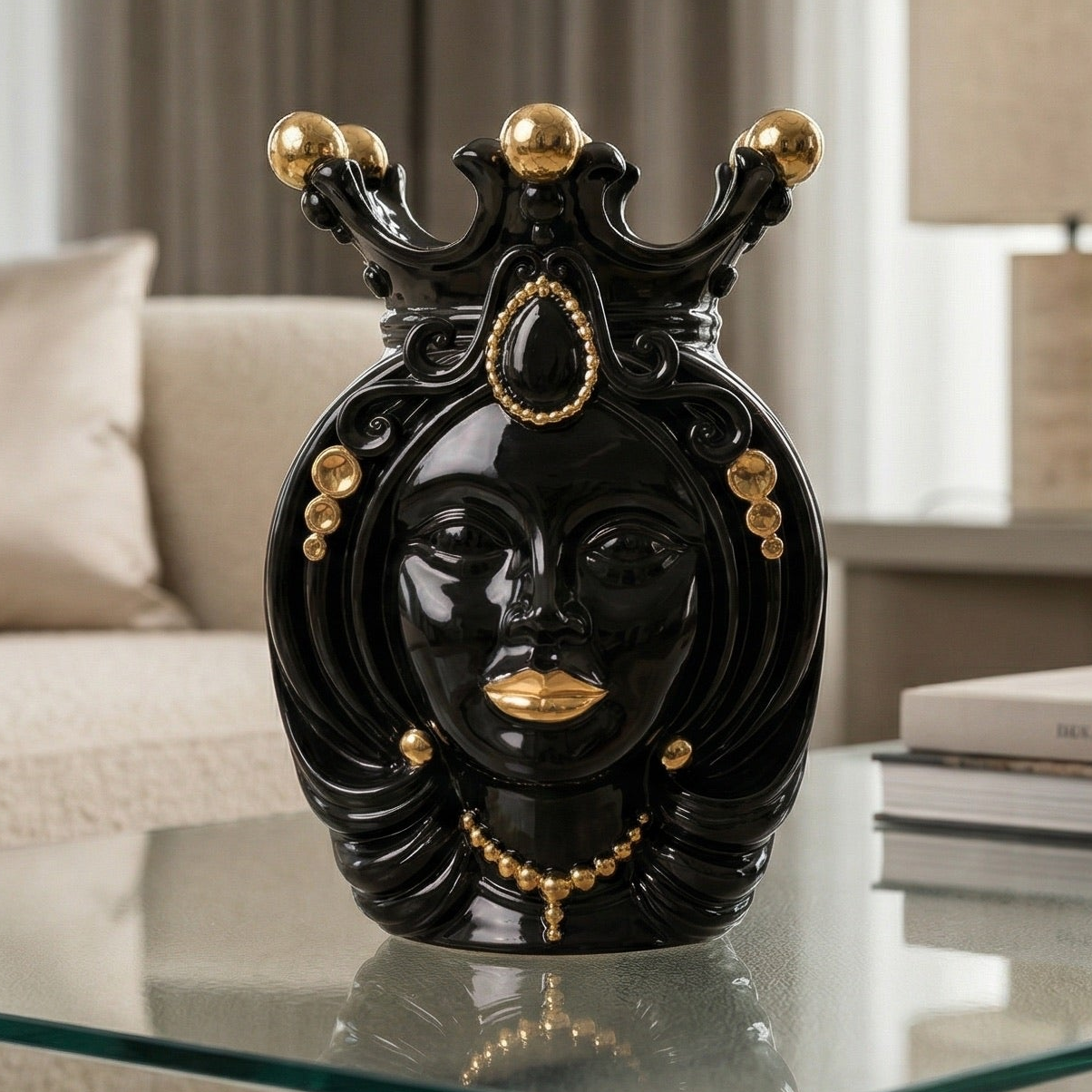 Tête de Maure Sicilienne H 38 cm – Femme, Black And Gold – Testa di Moro de Caltagirone, Sicile