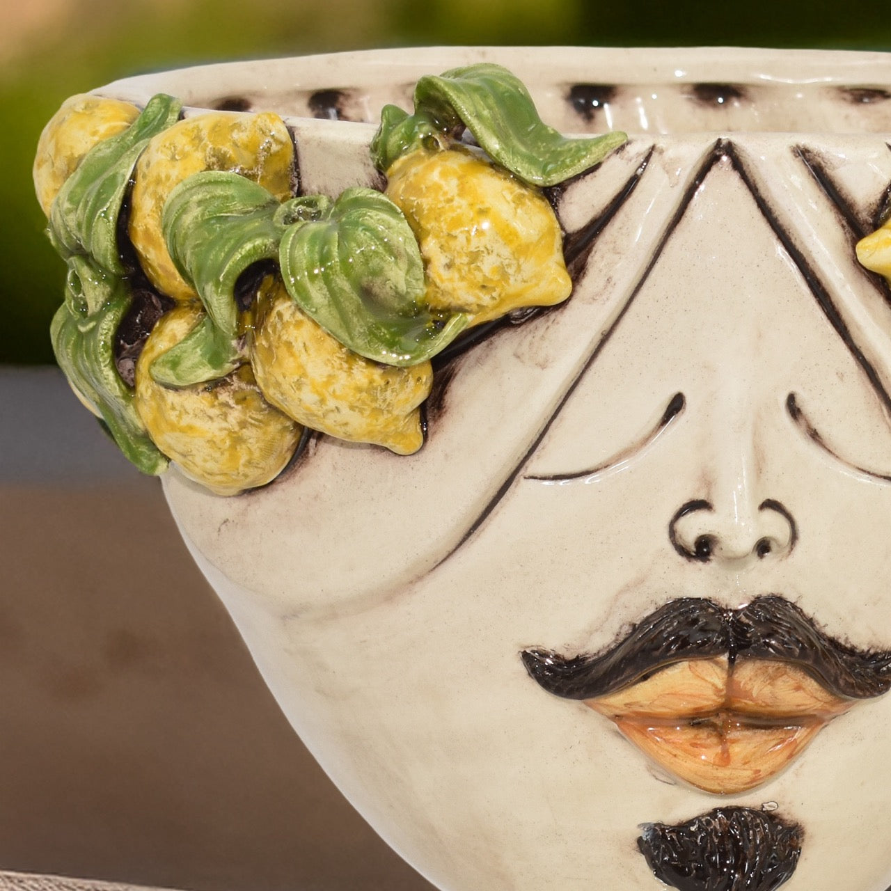 Testa h 30 Zahira Limoni Siciliani in Madreperla viso uomo - Ceramiche di Caltagirone Sofia