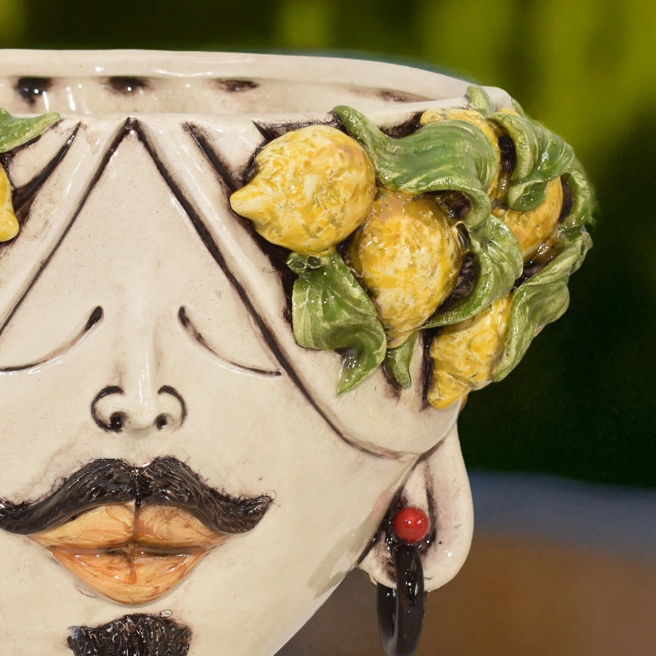 Testa h 30 Zahira Limoni Siciliani in Madreperla viso uomo - Ceramiche di Caltagirone Sofia