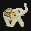 Elefante in ceramica bianca con decori arancio e blu, ceramiche Caltagirone fatti a mano