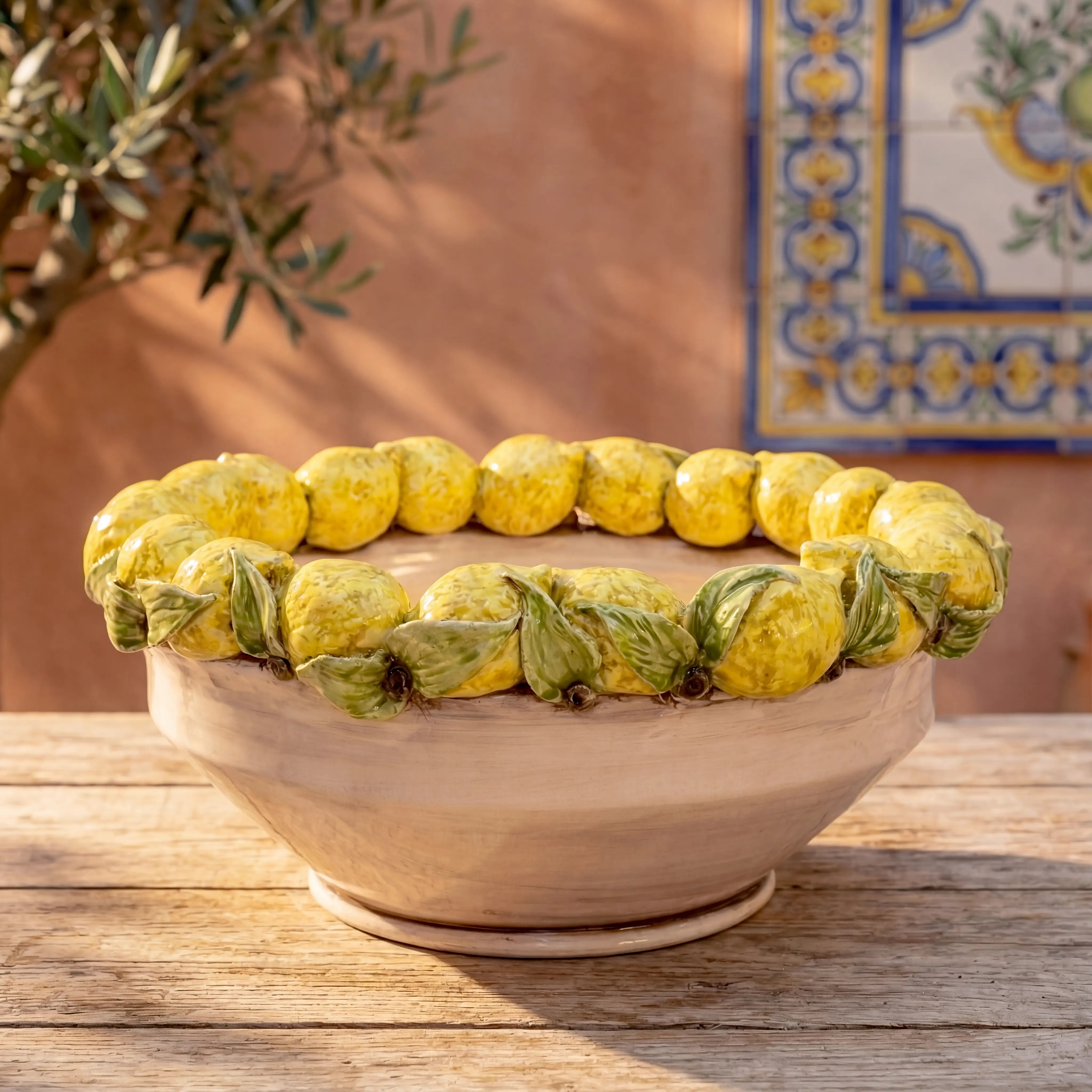 Centerpiece with Sicilian Lemons Ø 38 colored mother of pearl