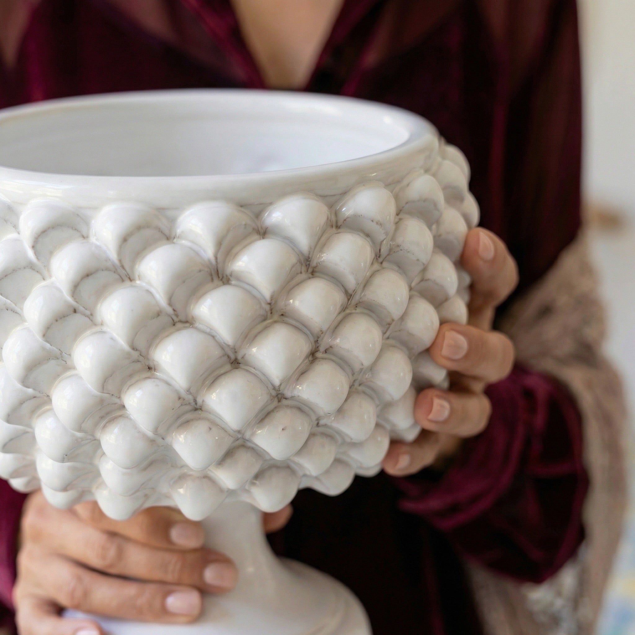 Caltagirone ceramic half-pine cone vase in white line