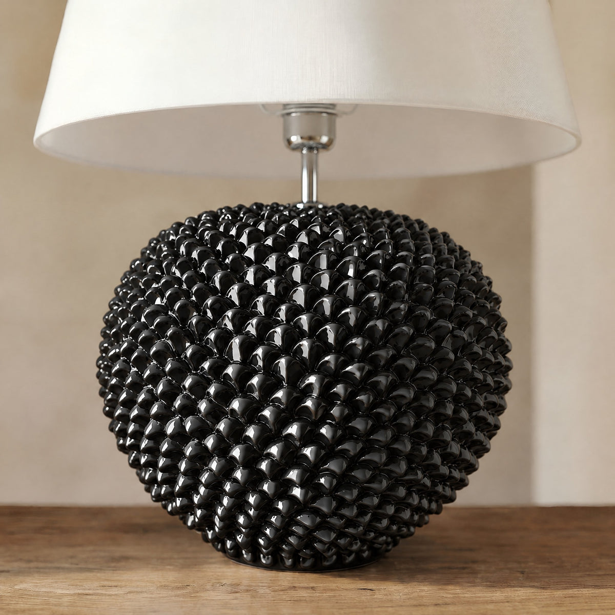 Lume a Palla Pigna, Black Line. Ceramiche Sofia, Caltagirone