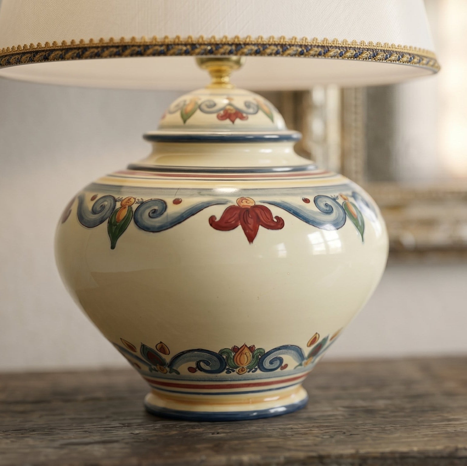 Italian Ball Ceramic Lamp, Decoro Sicily – Sicilian ceramic lamp handcrafted in Caltagirone