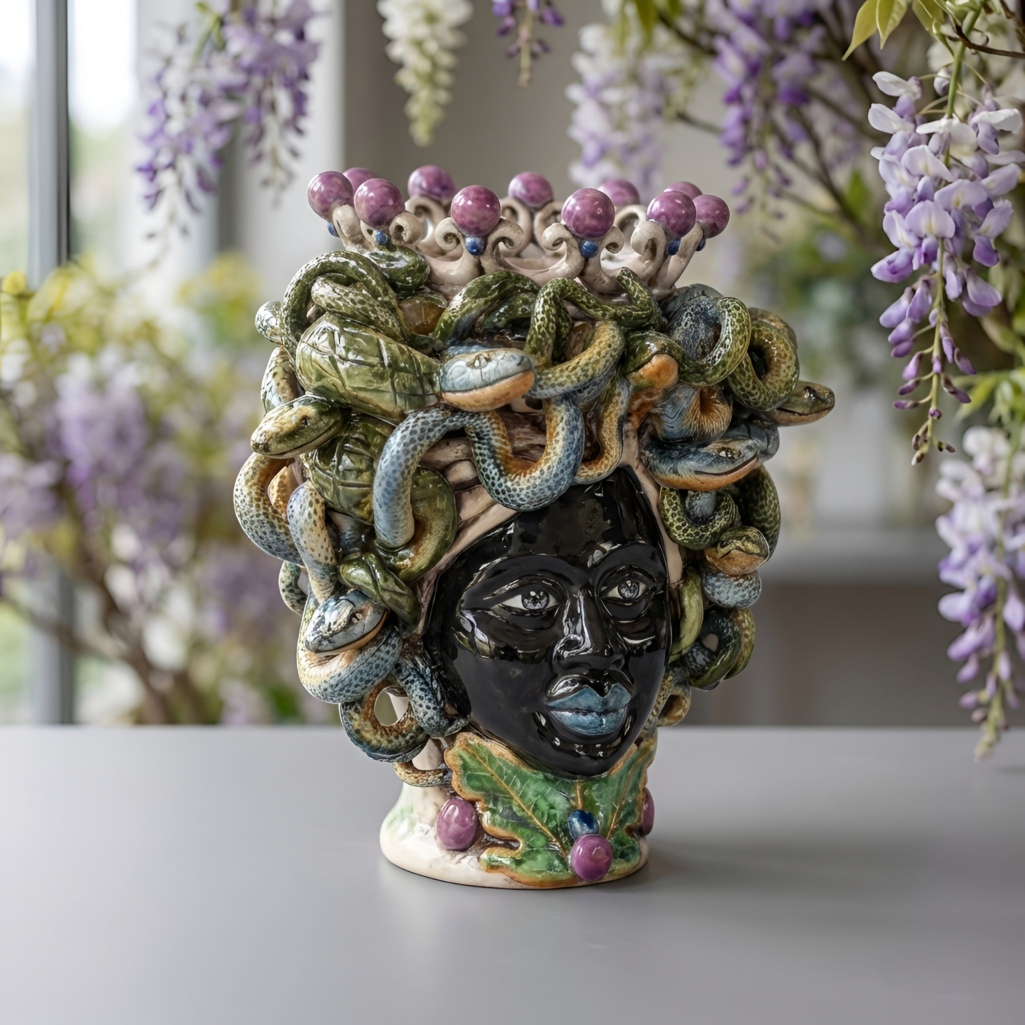 Testa h 20 tuareg medusa Linea Giardini dell'Eden - Decoro Madreperla lustro glicine