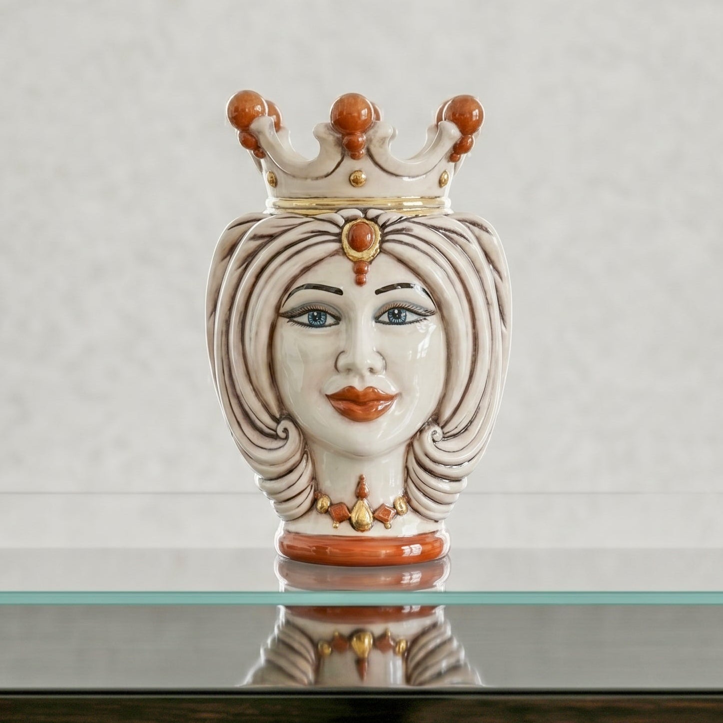 Moro-Kopf-Vase mit Turban H 25 cm, Frau, Perlmutt – Testa di Moro aus Caltagirone, Sizilien