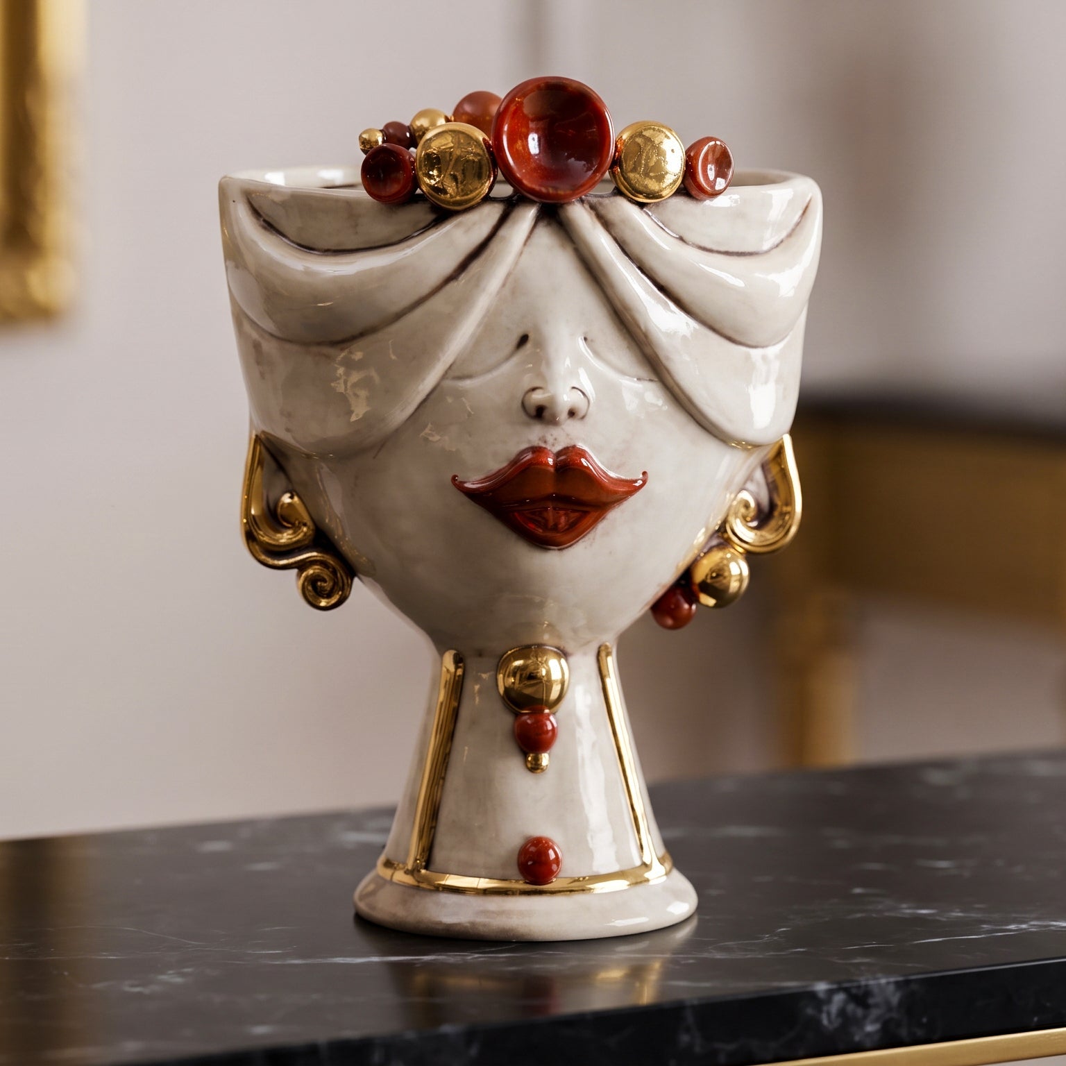 Tête de Maure Zahira H 30 cm – Female, Mother Of Pearl & 24K Gold, H 30 Cm – Testa di Moro de Caltagirone, Sicile