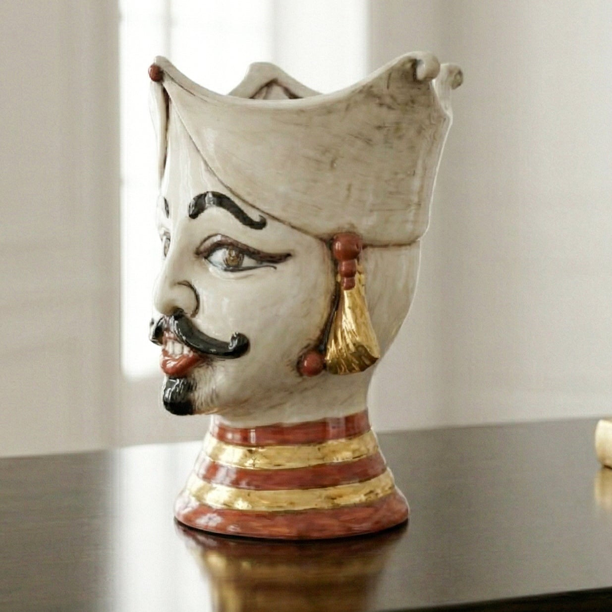 Tête de Maure Aïsha H 25 cm – Homme, Nacre Antique – Testa di Moro de Caltagirone, Sicile