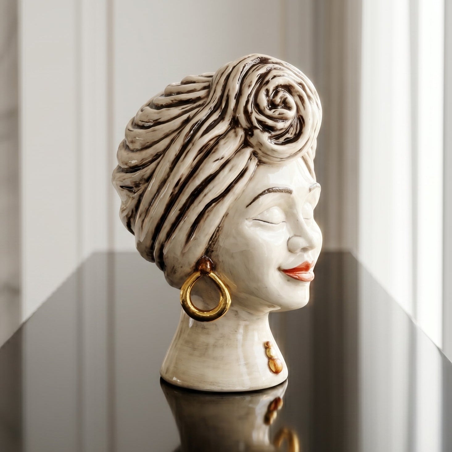 Tête Sognia H 40 cm – Madreperla Antichizzato | Ceramica Caltagirone,  – Tête de Maure de Caltagirone, Sicile