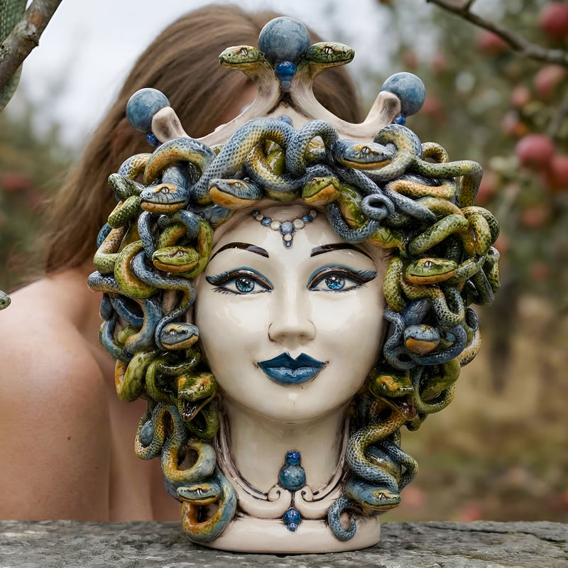 Medusen-Kopf Vase H 30 cm, Antikes Perlmutt – Testa di Moro aus Caltagirone, Sizilien