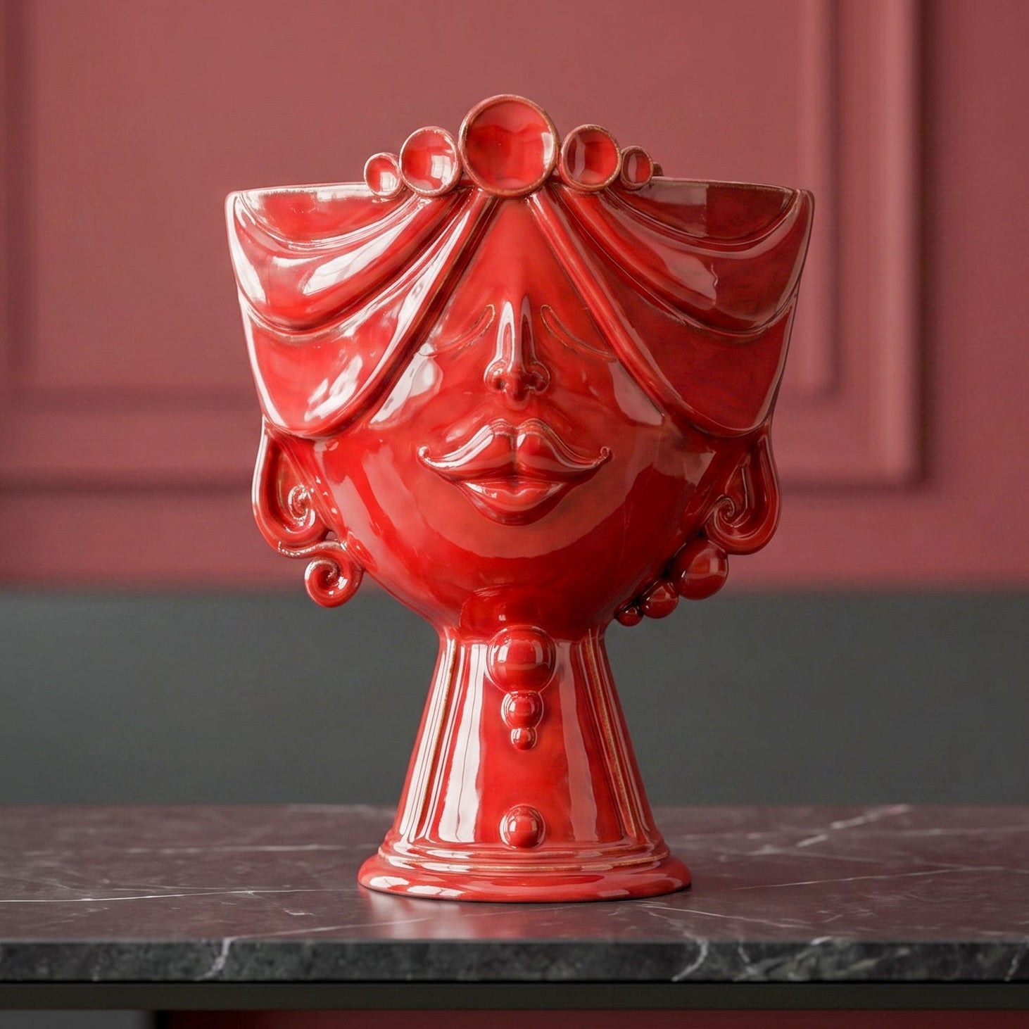 Tête de Maure Zahira H 30 cm – Femme, Rouge Feu – Céramique Caltagirone – tradition sicilienne