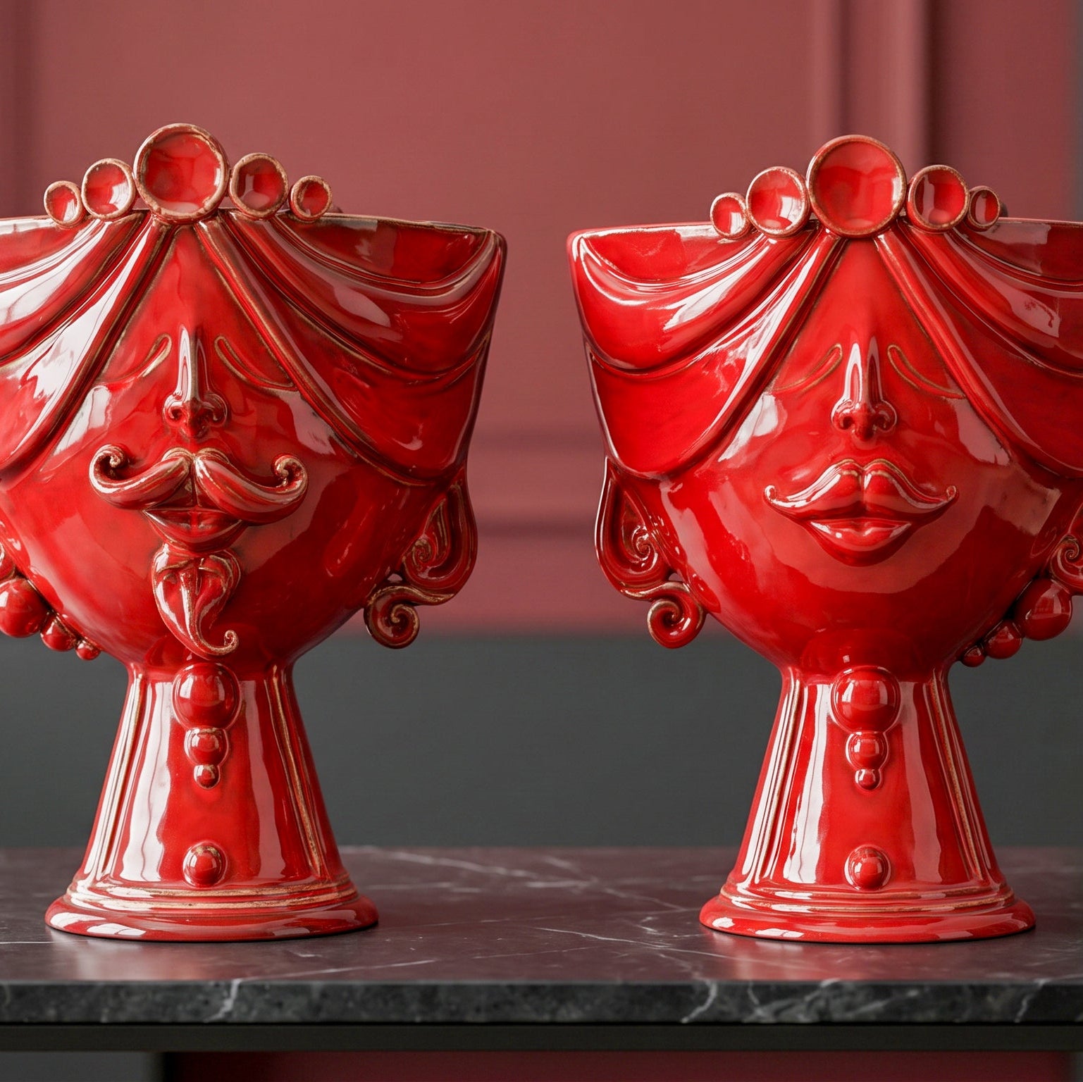Tête de Maure Zahira H 30 cm – Homme, Rouge Feu – Tête de Maure de Caltagirone, Sicile