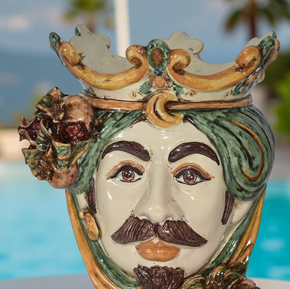 Ceramic Head with pomegranate h 25 green/orange male