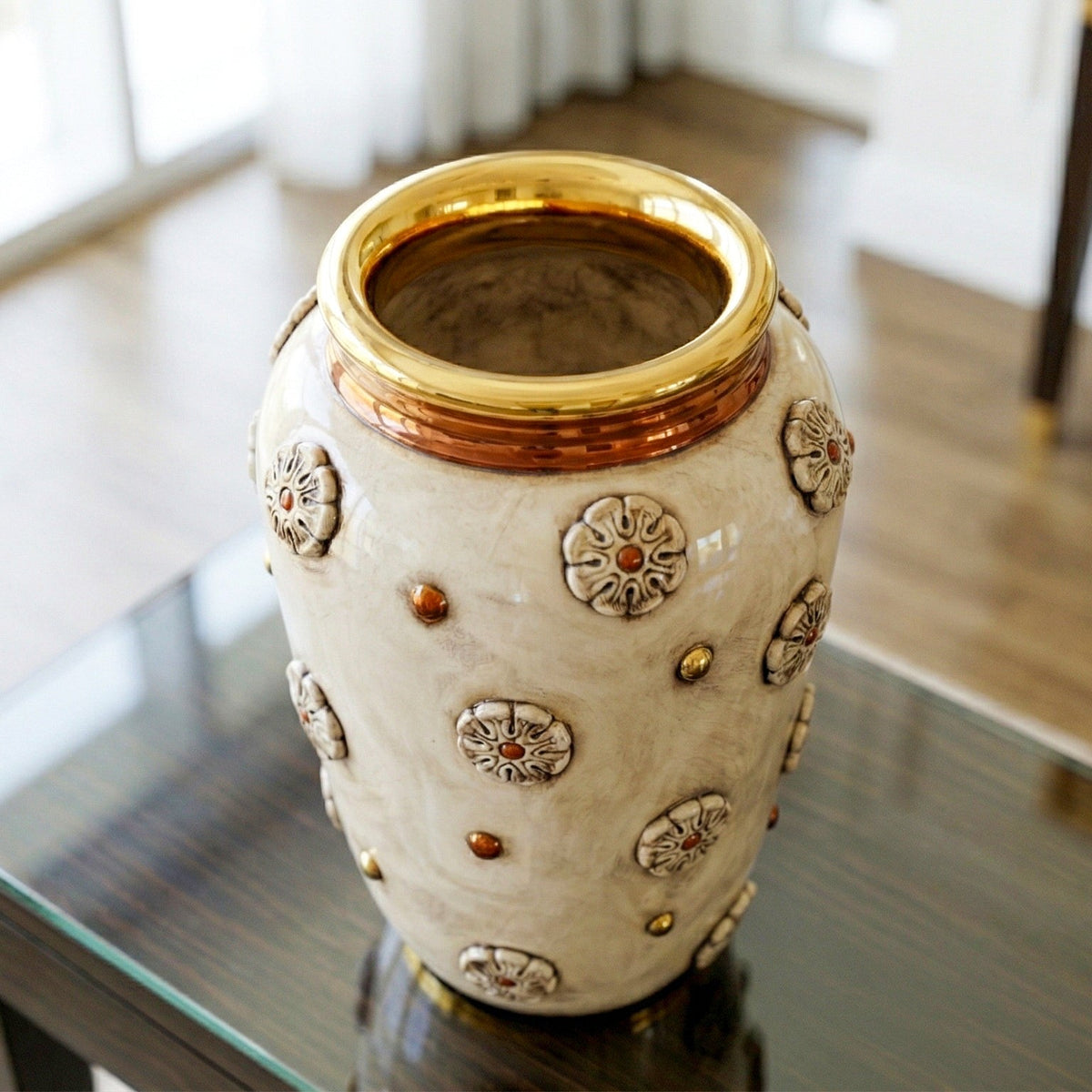 Vase avec Rosace H 37 cm, Nacre Antiquée, Or et Lustres – Céramique italienne de Caltagirone, Sicile