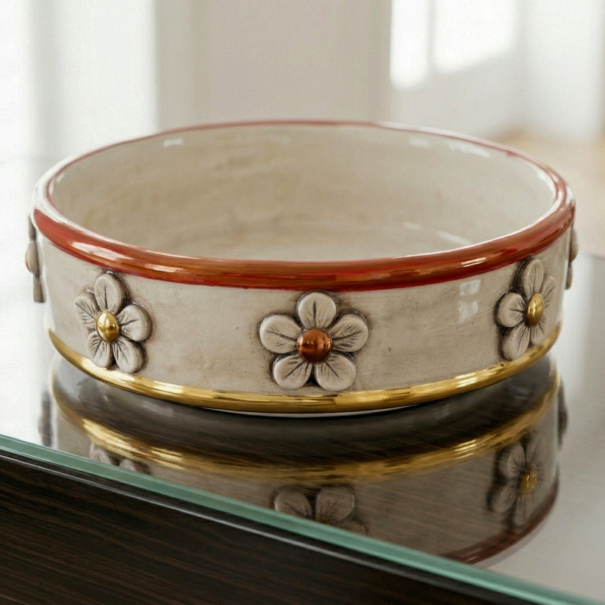 Sicilian Ceramic Centerpiece with Flowers Ø 20 cm / Ø 7¾", Antique Mother of Pearl, Gold and Lustre – Italian ceramic from Caltagirone, Sicily