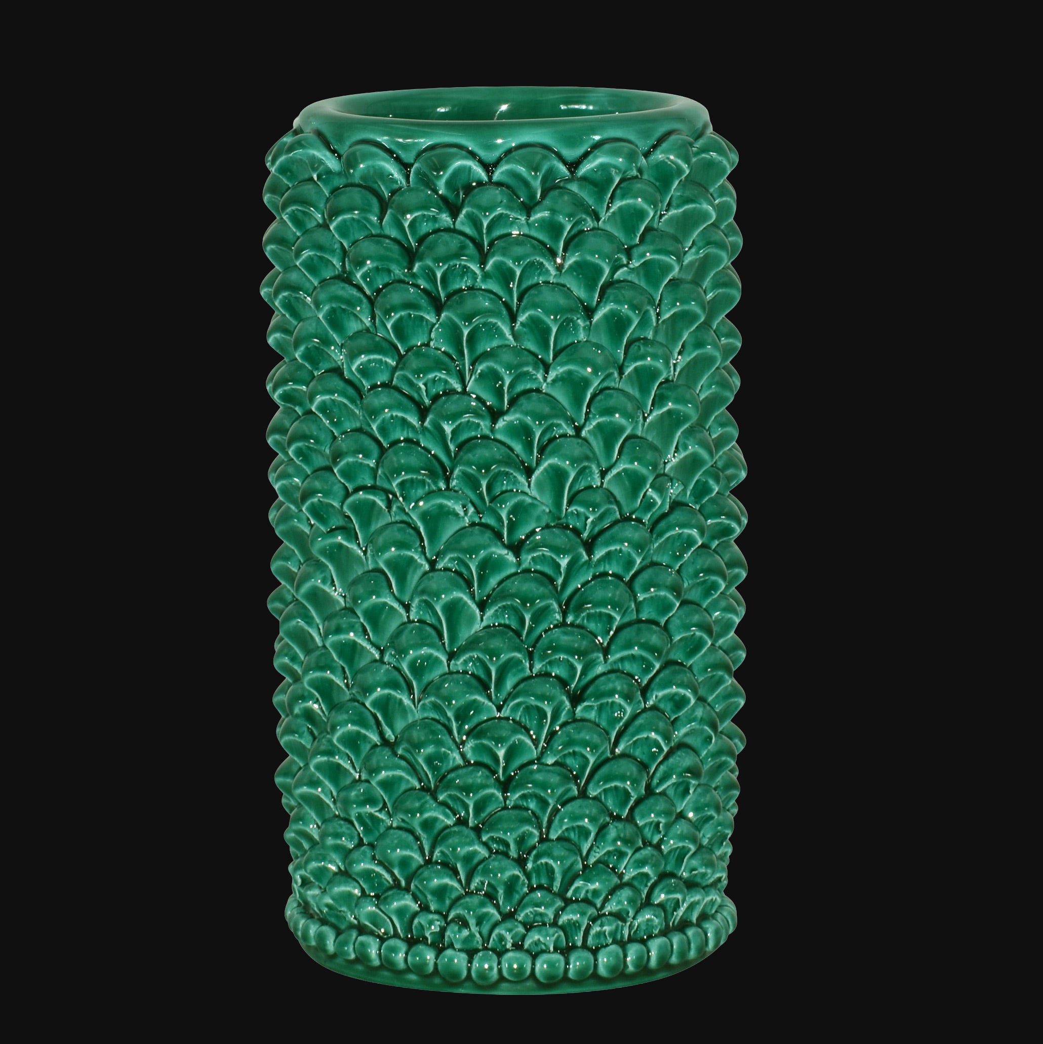 Vaso Pigna cilindro modellata a mano in verde smeraldo