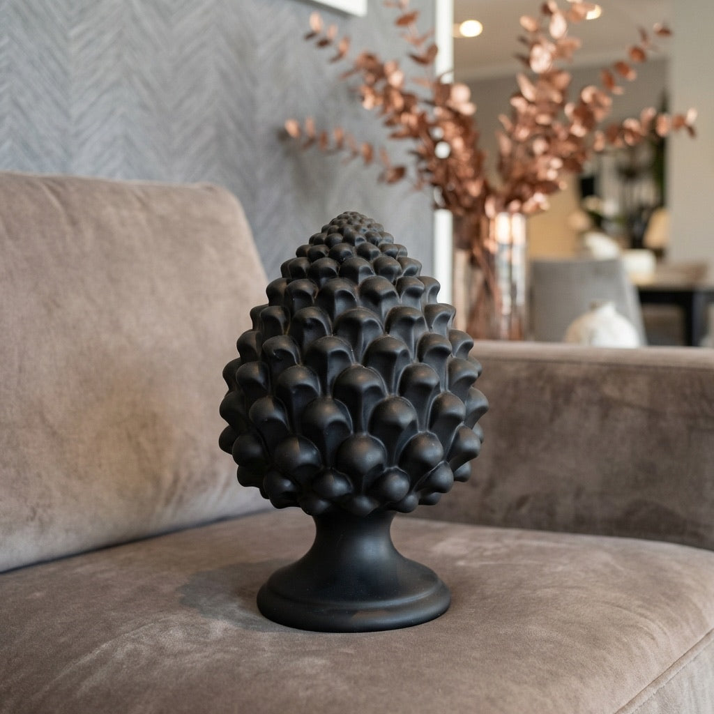 Caltagirone handmade pinecone modeled by hand height 15/35 in Black
