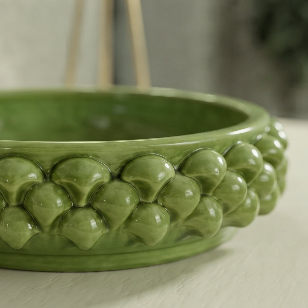 Vide-poche Pomme de Pin Ø 22 cm, Vert Feuille – Tradition sicilienne de Caltagirone