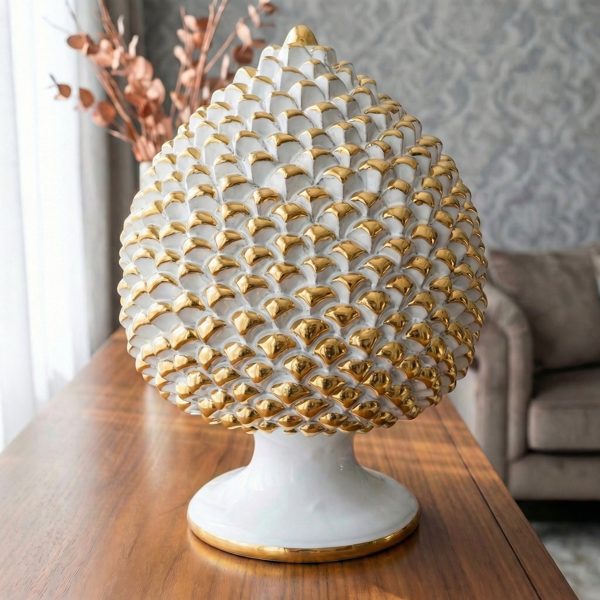 Hand-modeled pinecone from Caltagirone with pure gold, height 30 white gold