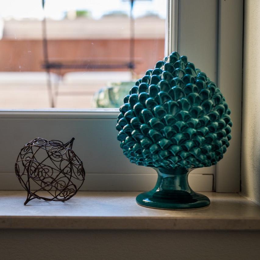 Caltagirone handmade pinecone modeled by hand height 25/40 in integral green