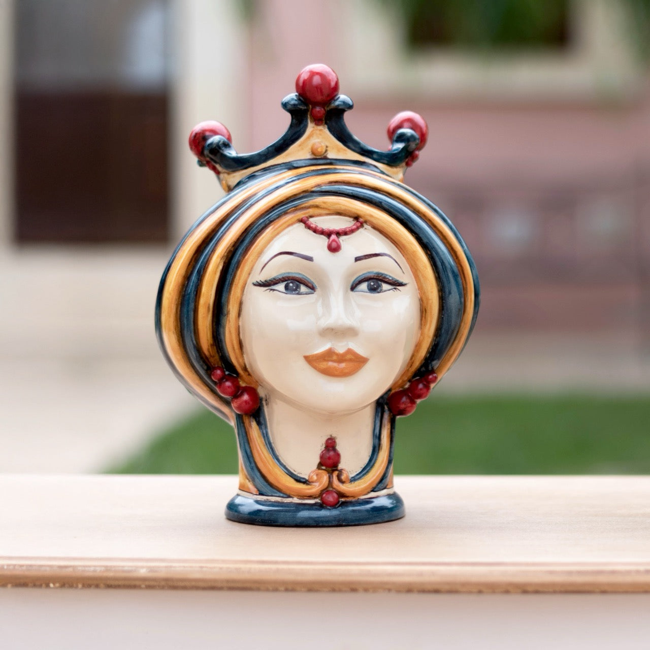 Testa h 30 in blu e arancio donna - Modern Moorish heads Sofia Ceramiche