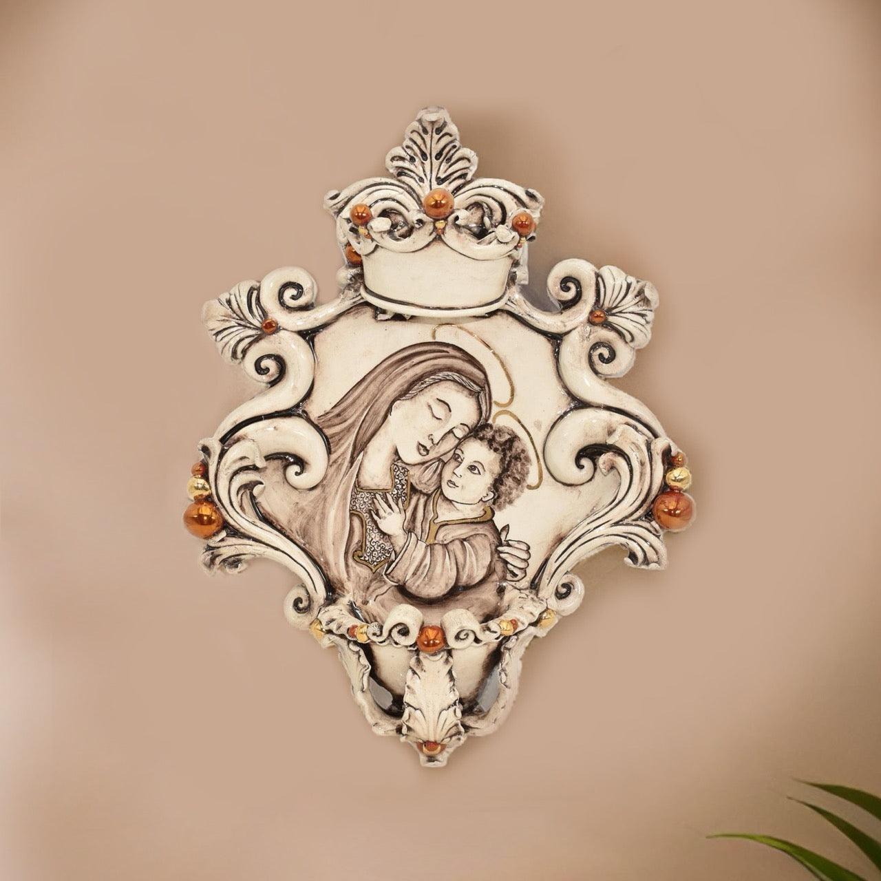 Acquasantiera grande appl 25×35 madonna maria con gesù madreperla antichizzato oro e lustri - Ceramiche di Caltagirone Sofia