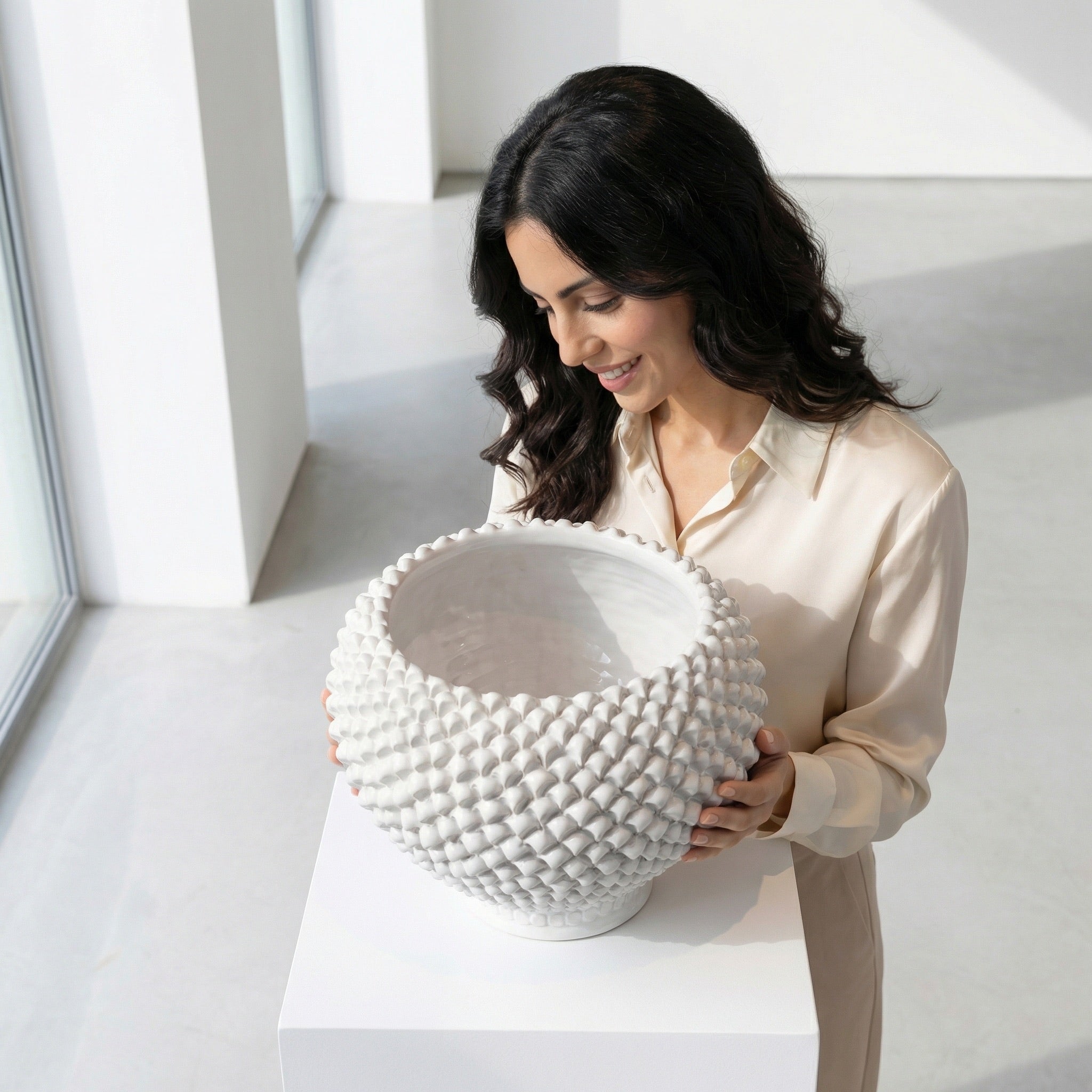 White line pine cone cachepot in handcrafted ceramic from Caltagirone