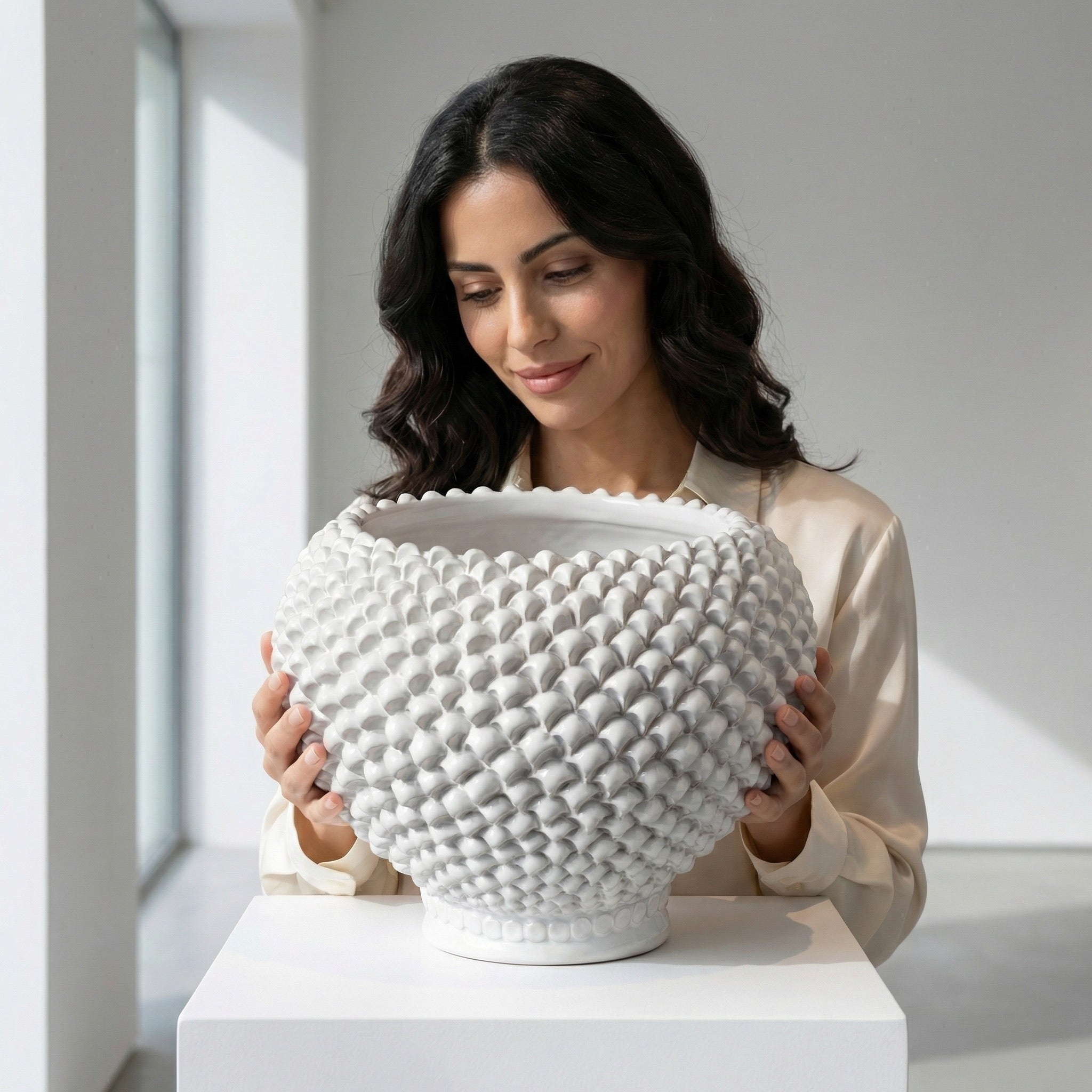 White line pine cone cachepot in handcrafted ceramic from Caltagirone