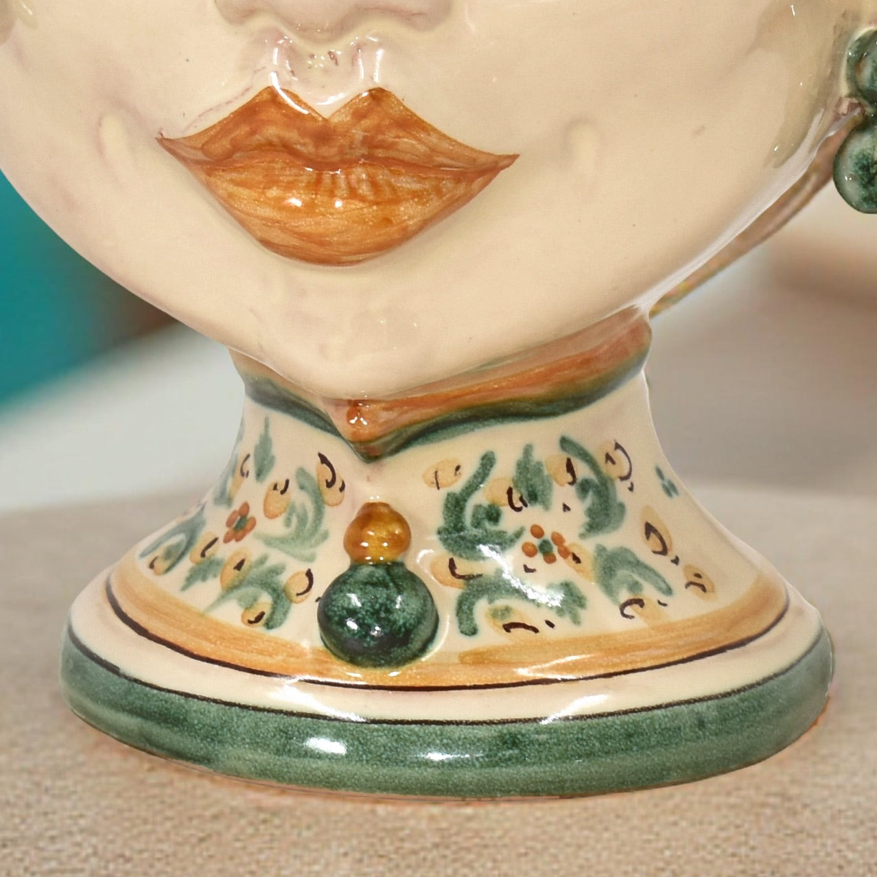 Testa di moro h 20 cm Linea Fiori decoro verde e arancio - Ceramiche di Caltagirone Sofia