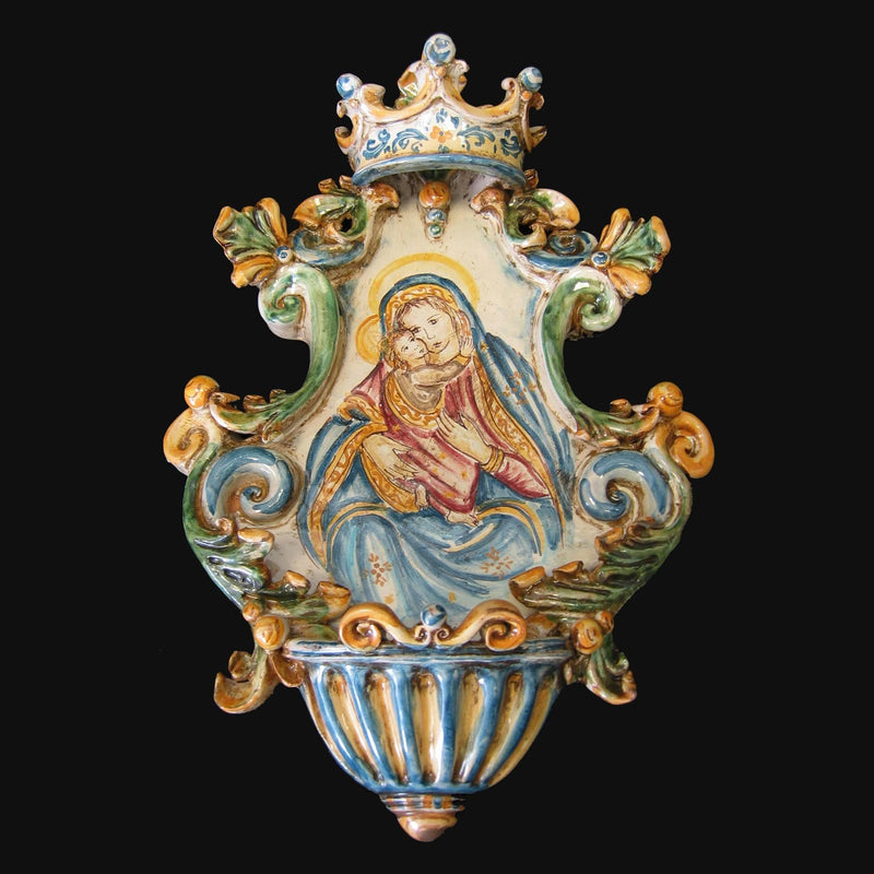Pila de Agua Bendita Mediana 19×30 cm, Virgen María, Tricolor – Cerámica Caltagirone – artesanía sacra siciliana