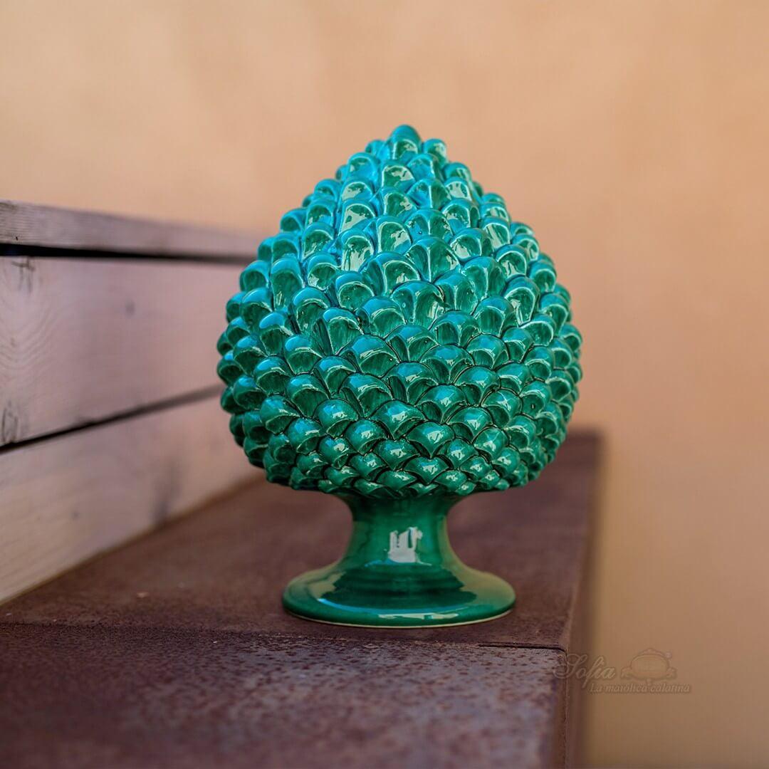 Pigna artigianale di Caltagirone modellata a mano altezza 15/40 verde smeraldo - Ceramiche di Caltagirone Sofia